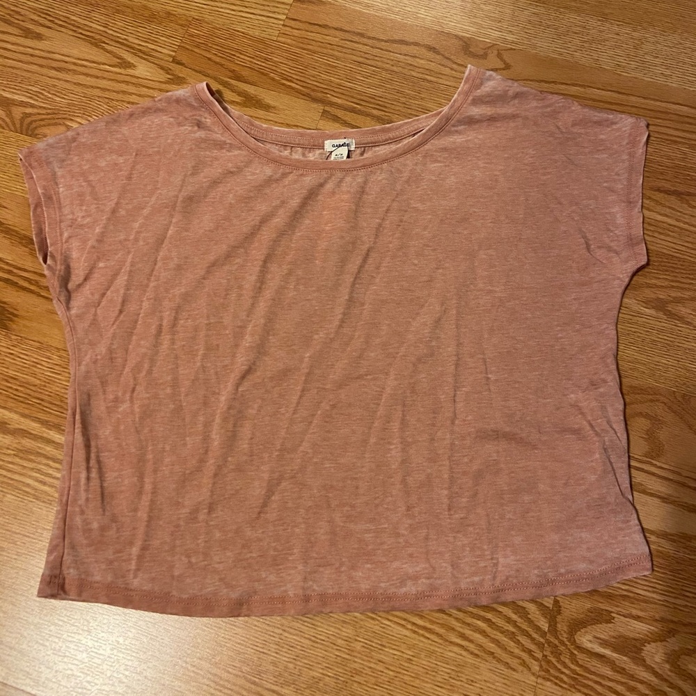 NEVER WORN GARAGE TEE